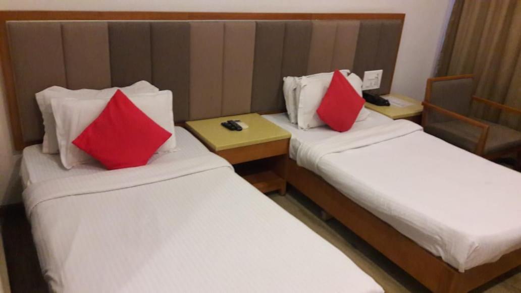 Hotel Supreme Visakhapatnam Exterior photo